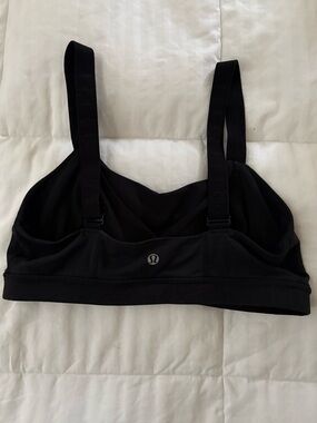 lululemon athletica Black Adjustable-Strap Supportive Sports Bra